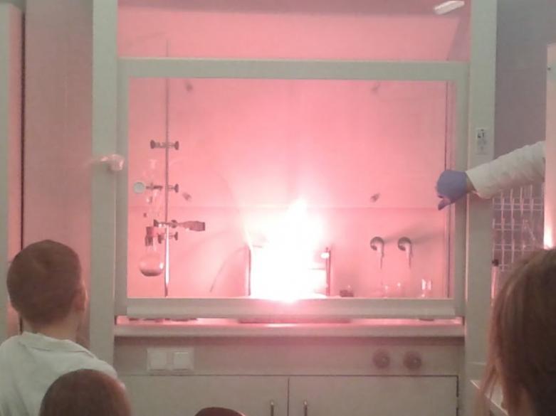 3b_laborat_wybuch
